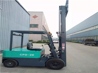 倉儲(chǔ)電動(dòng)叉車廠家