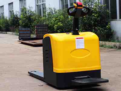 電動(dòng)搬運(yùn)車