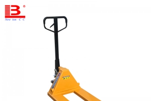 手推液壓堆高車適用范圍有哪些呢？