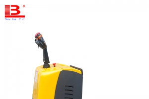 電動液壓搬運(yùn)車的基本結(jié)構(gòu)