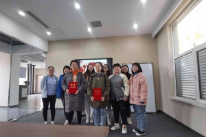 開啟新征程，迎接新未來——電動叉車廠家舉辦新員工轉(zhuǎn)正儀式