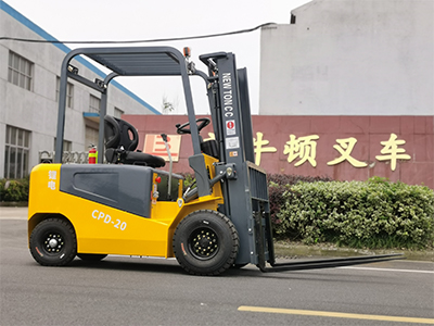 電動(dòng)叉車