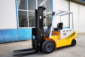 電動(dòng)叉車(chē)機(jī)械式轉(zhuǎn)向系統(tǒng)的裝配與調(diào)整