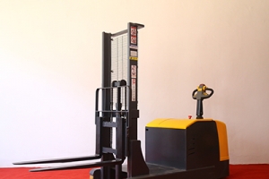 為什么要給電動叉車做保養(yǎng)？